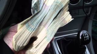 Видео Тысяча 10-рублевых банкнот - 1000 банкнот по 10 рублей (автор: Ilya B)