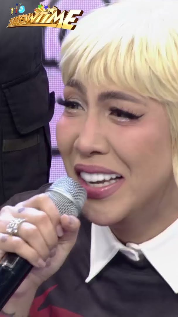 Hirap namang mag-emote sa'yo, Bela! #shorts | It's Showtime
