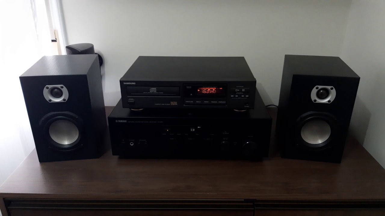 Mini Bookshelf DIY teste Yamaha R-N301