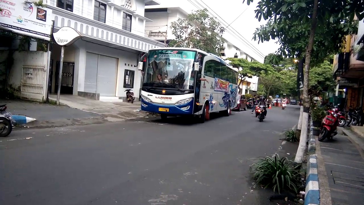 Luwes Gondang: Mengurai Kisah Sukses Perusahaan Otobus Pariwisata Tulungagung
