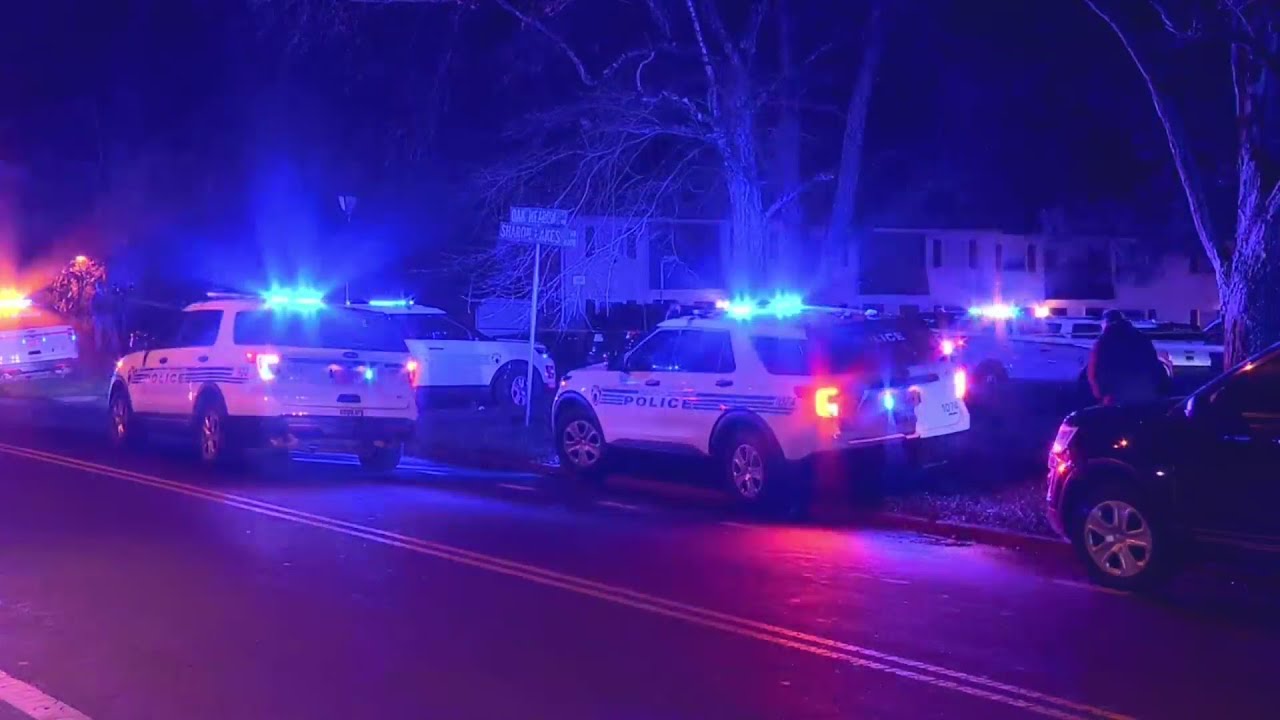 Homicide investigation underway in southwest Charlotte - YouTube