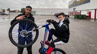 J’APPRENDS À UN DÉBUTANT DE 12 ANS À FAIRE DES WHEELING ! 😱 #Ep6