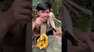 Wild Papaya sa bukid nag iisang bunga sa puno ang tamis | VenSoy Tisoy