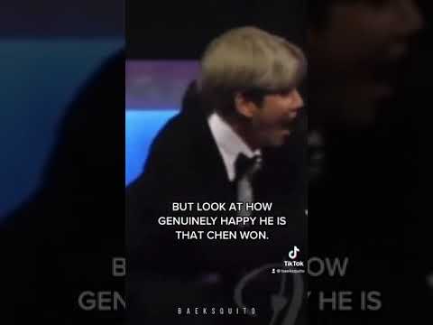 Baekhyun When Chen Won The Award 