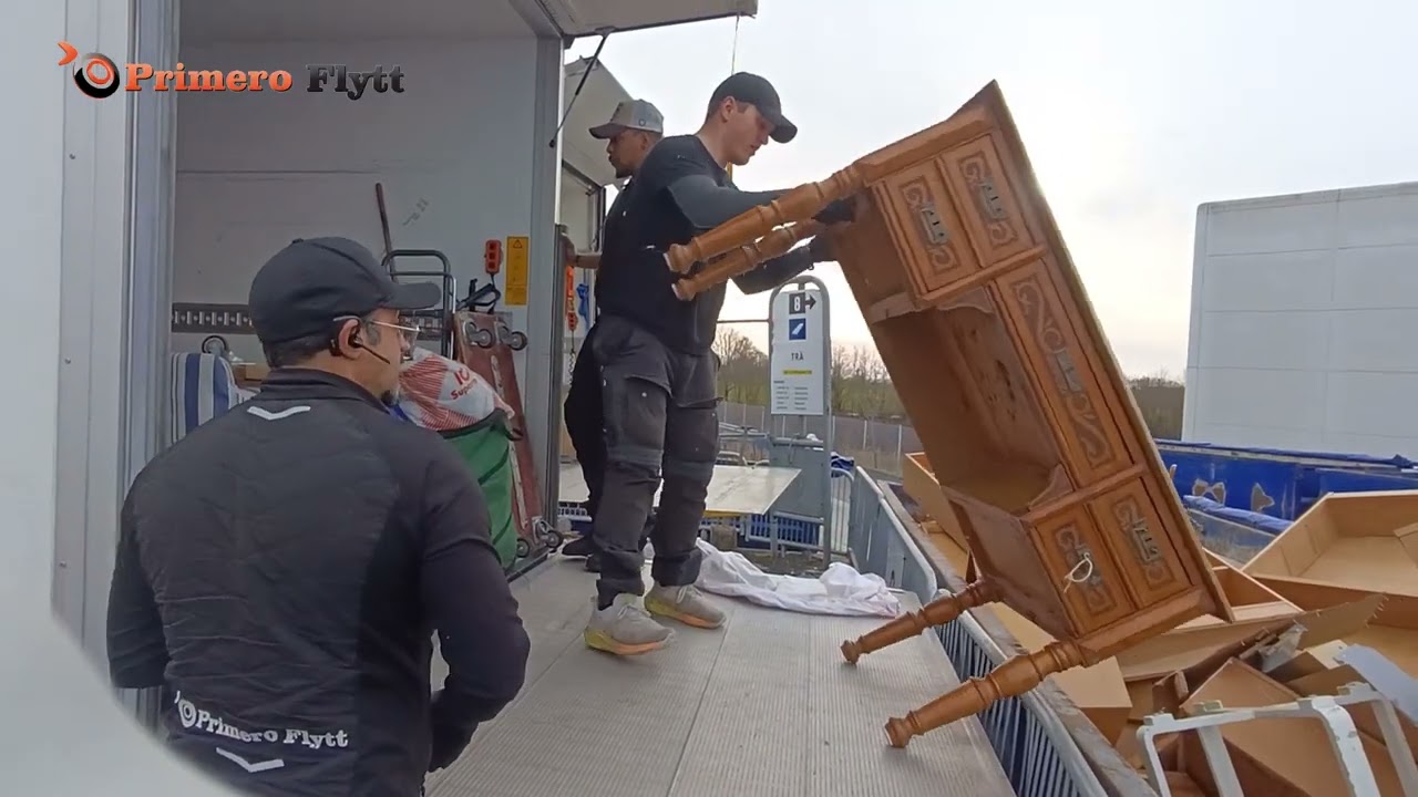 Bortforsling i Skåne – Möbler, grovsopor & dödsbo | Primero Flytt