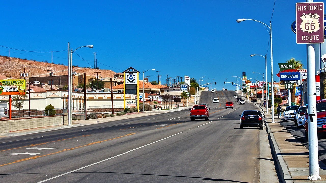 Driving Route 66 thru Downtown Barstow
