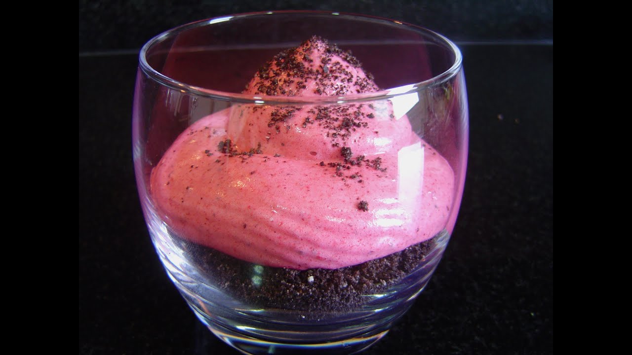 ESPUMA DE FRUTOS DEL BOSQUE RÁPIDA CON THERMOMIX (POSTRE FÁCIL)