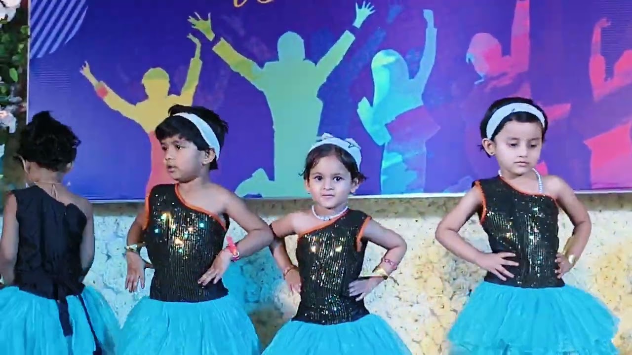 Hawa Hawai Song at Funschool Annual Function