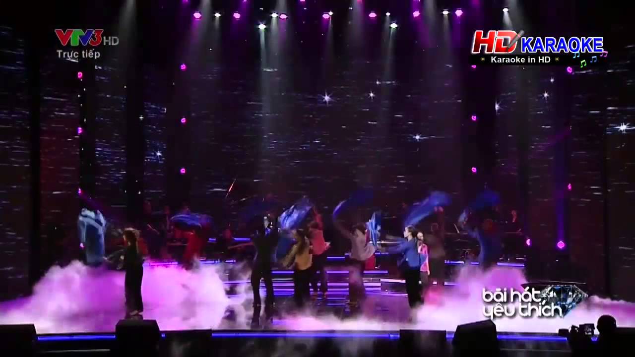 Que Em Mua Nuoc Lu karaoke YouTube