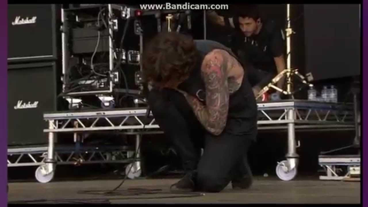 BRING ME THE HORIZON - Chelsea Smile - GRASPOP 2014