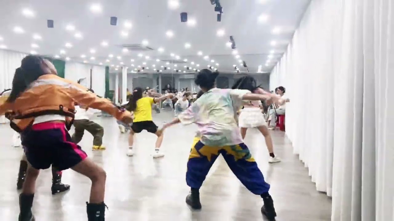 🔥 GO _ Cortis làm Lily Ngọc Diễm & Baby Warriors nhảy mỏi chân | Dance Class with Master Huy 🔥