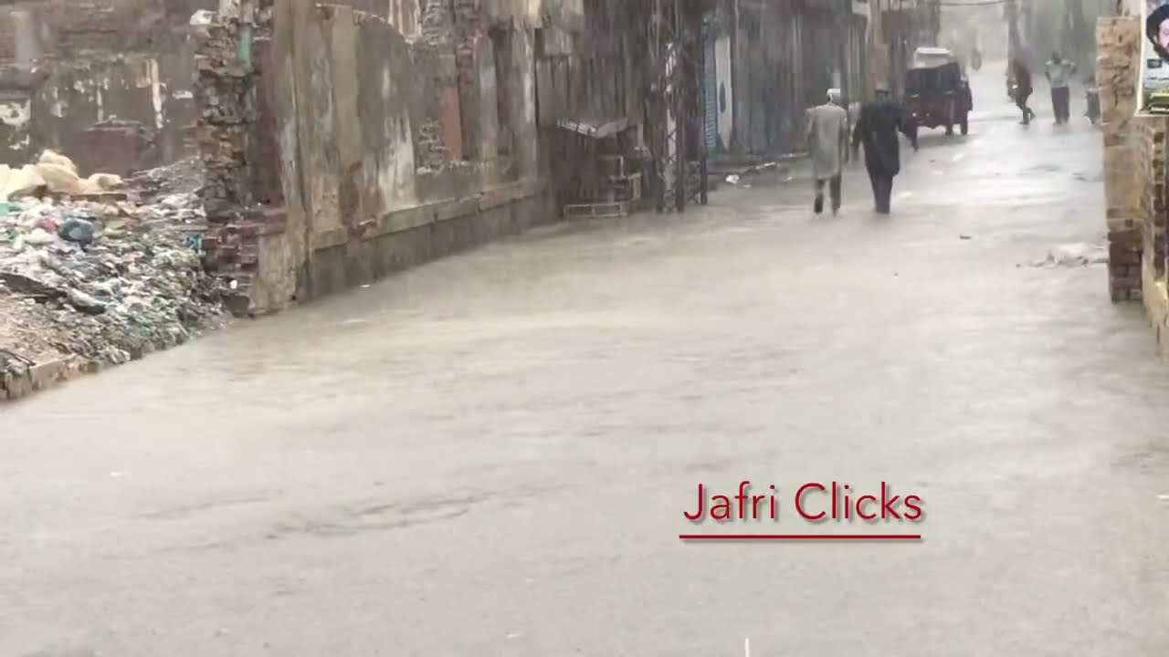 Heavy rain in sukkur,urban flooding situation