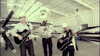 Ariel Camacho Entre platicas y dudas Letra