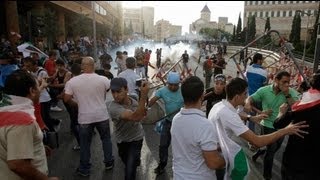 Protestos violentos em Beirute contra os governos libanês e sírio