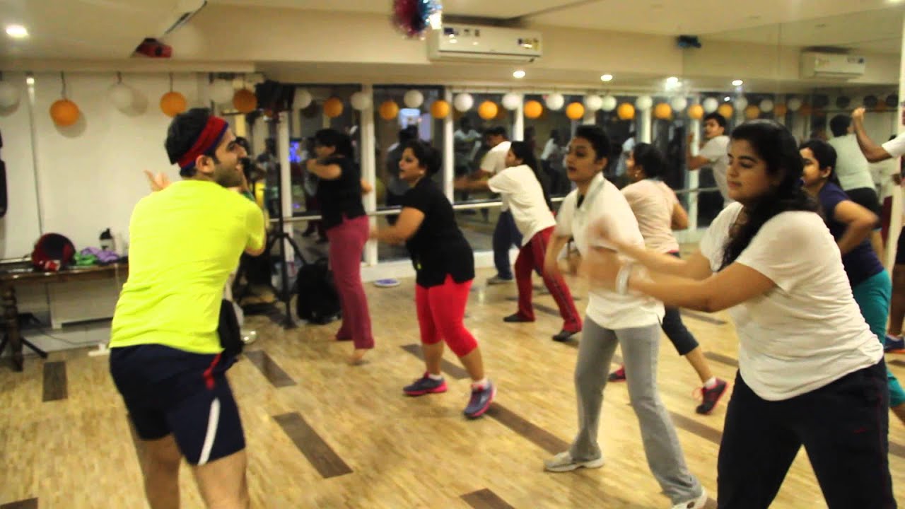 Warm Up session @Happiness Workouts  by Karan Jodhani