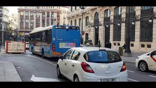 Here is the EMT bus 4915 on the number 20 in Madrid Monday 25 October 2021