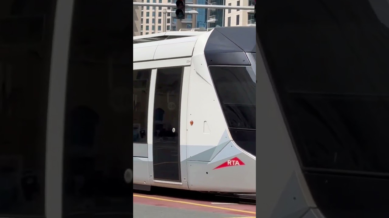 Tram Dubai clean place 