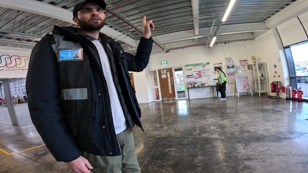 Нет разрешения, потому что начальник на перерыве 😉🎥🛸❌✔