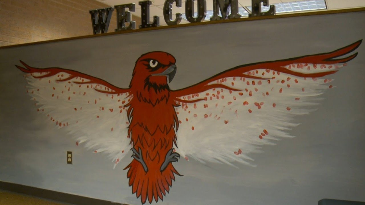 Bountiful High School mural showcases new mascot