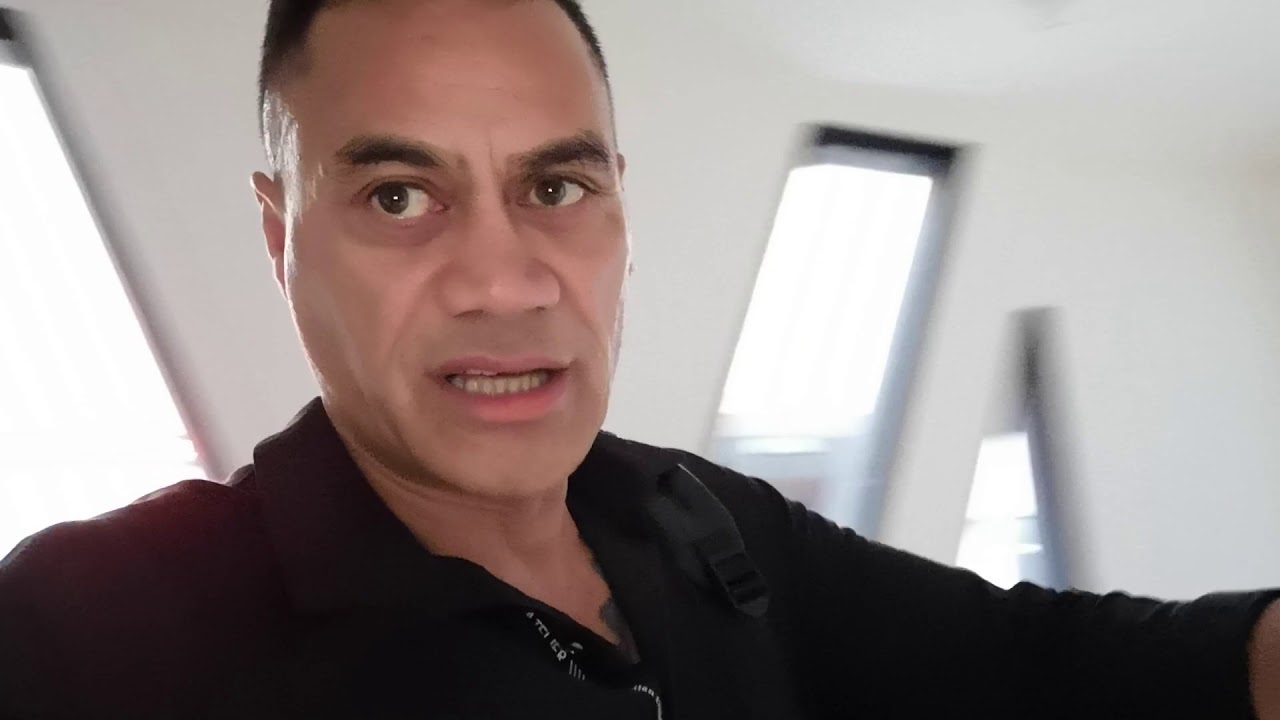 40ft container - YouTube