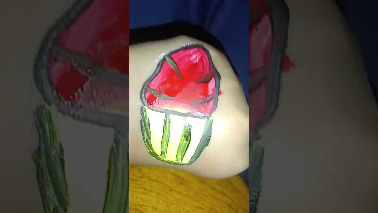 try to make tattoo cupcake 😁 🧁 