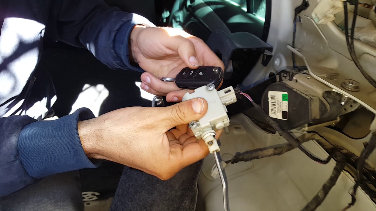 MOTEUR ACTIONNEUR TRAPPE A CARBURANT RENAULT 788264742R ESPACE 5 SCENIC 4 Origine