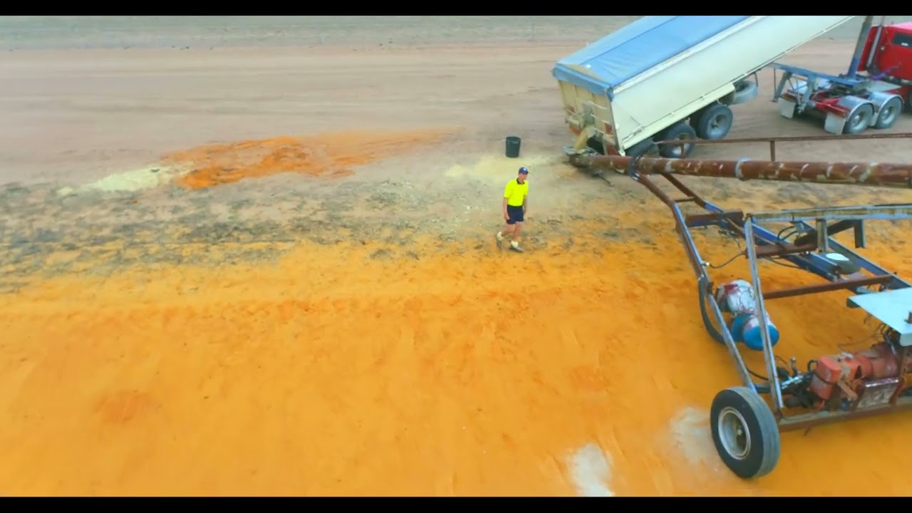 Kinimakatka Grain Bunker