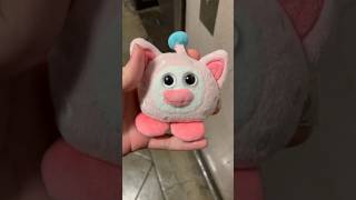 A Elevators S2 E29 Squeaking A Ouioui In The Elevator