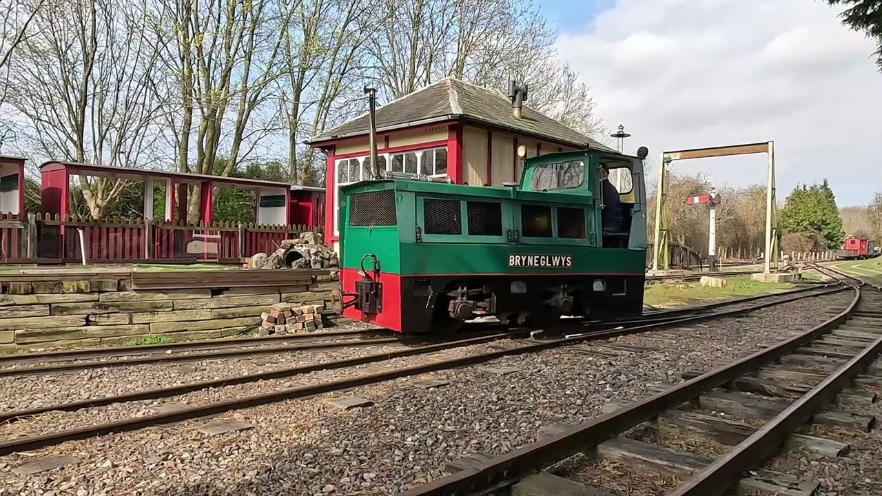 Toddington Narrow Gauge Railway   (4k. 50fps)