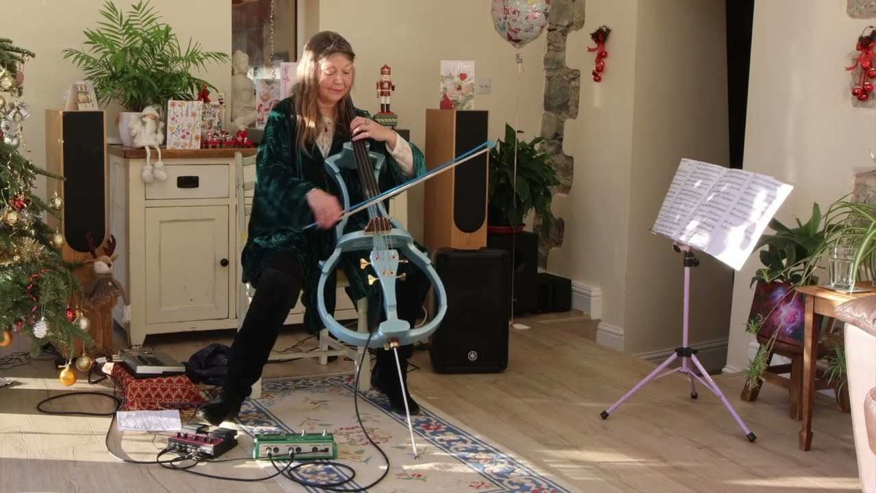 Private House Concert "Andiamo Tango" Emily performs her 'looping' cello composition