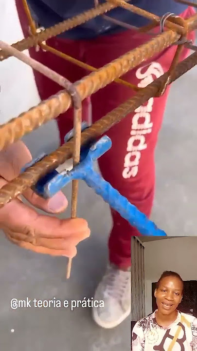 See How This Man  Is Bleeding This Rod