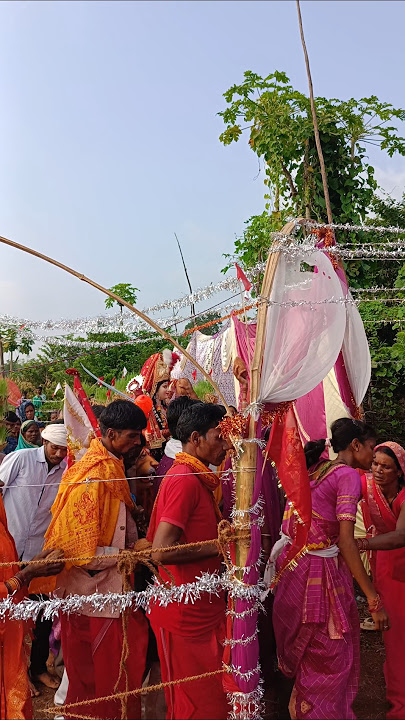 Nachat kudat chali aava ho dai 😍😍