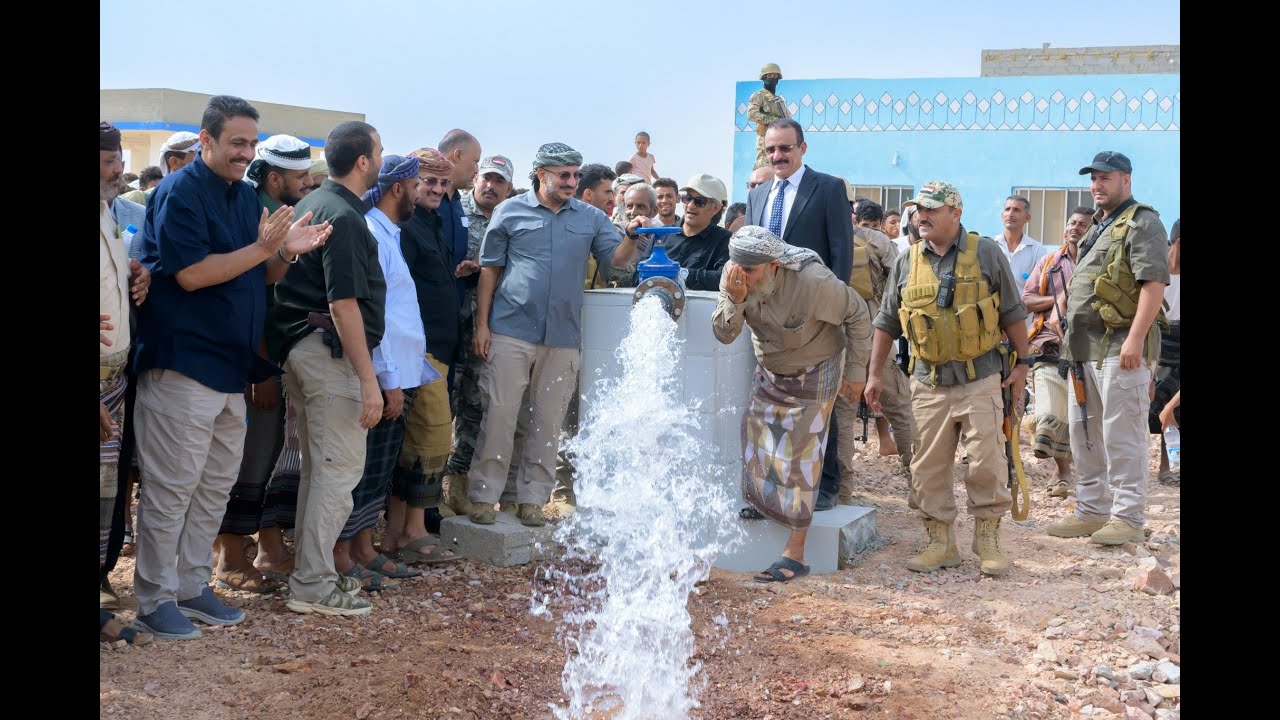 طارق صالح يفتتح مشروع مياه باب المندب