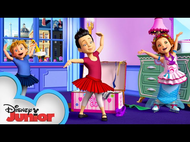 Nancy Plays Dress Up 👗 | Fancy Nancy | Disney Junior - Youtube