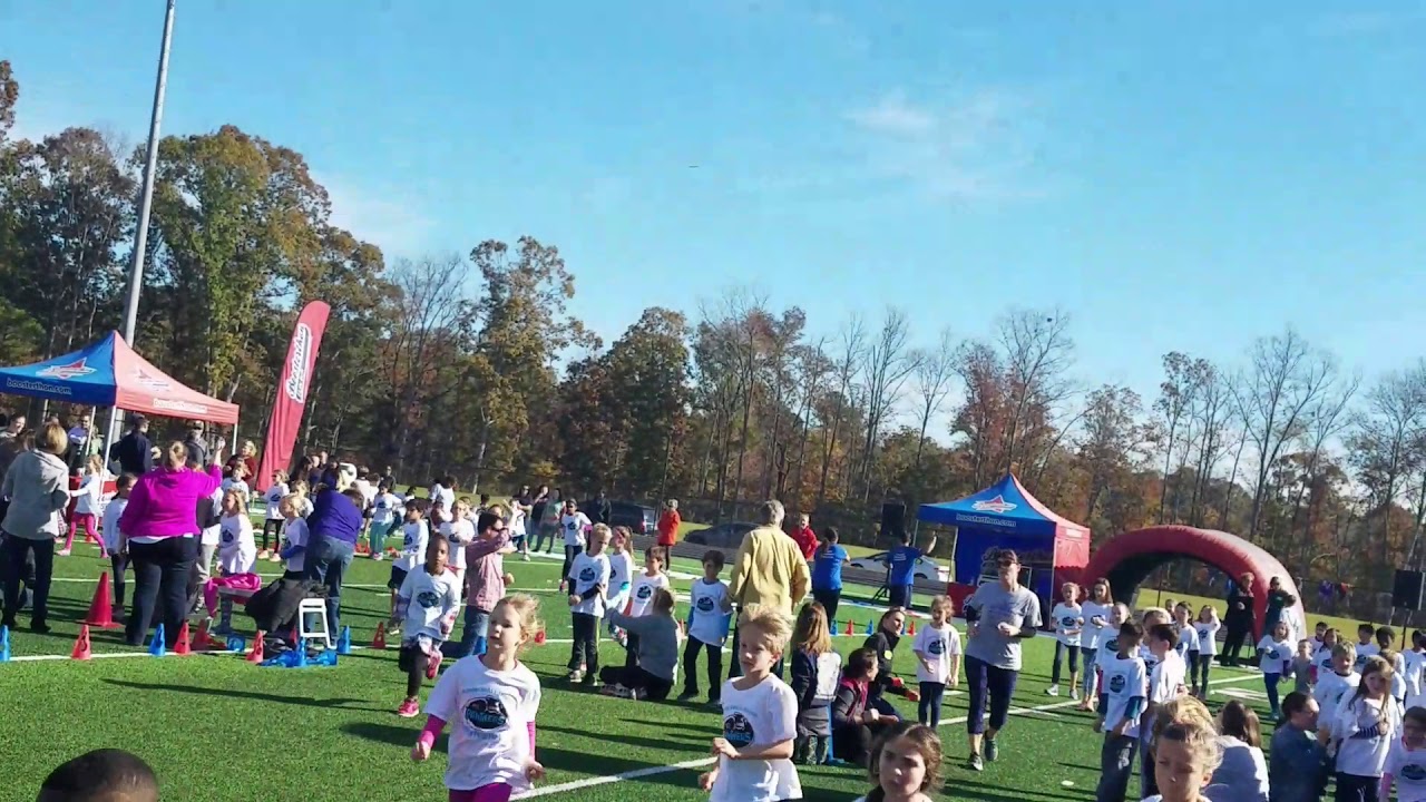 Fun Run 2017. Pleasant Knoll Elementary School. YouTube