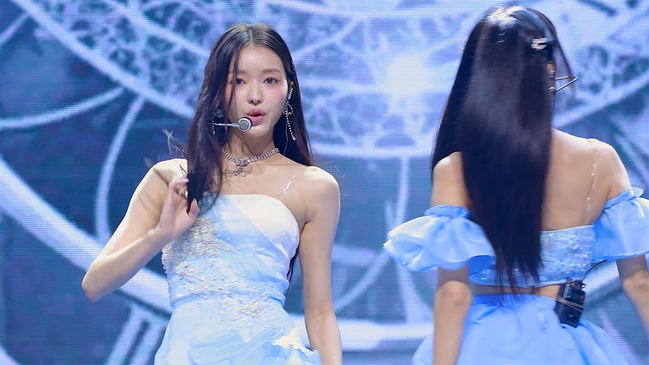 230724 오마이걸 유아 YooA : Celebrate 무대 @ 컴백 팬 쇼케이스 | Plumia (4K 60p)