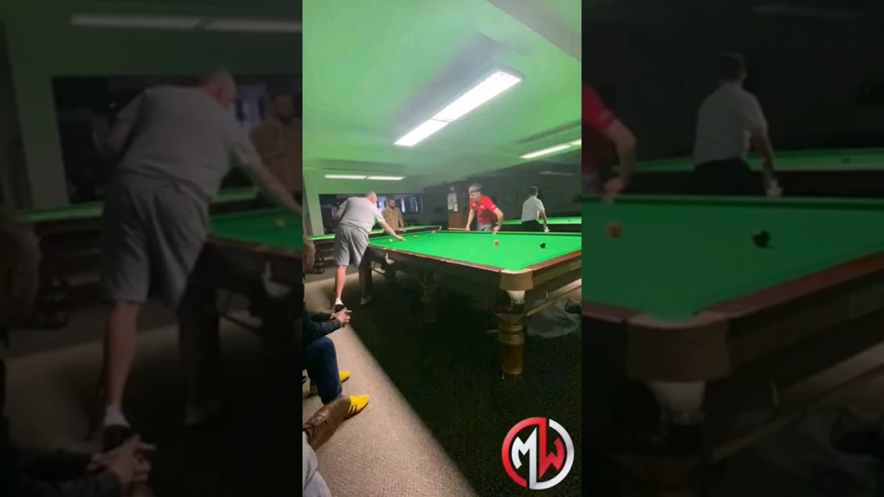 Clearing the colours without moving, only Mark Williams could do this .. 