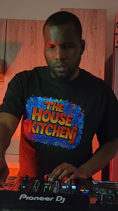 The House Kitchen episode 116 mixed by Rhulani deep house mix song : @Bhutlish - Wine on a Sunday