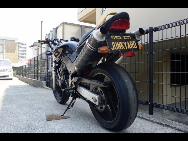 ホーネット250 ツインマフラー カーボン2本出し バックステップ 黒/金‬
