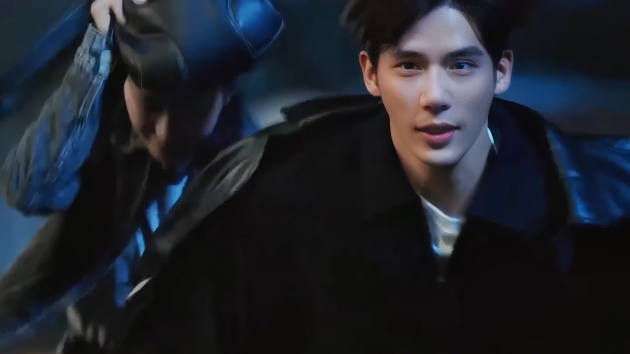 💘霸總吃醋宣示主權，灰姑娘醉酒難忍愛意，被他按頭強吻！#陷入我们的热恋 #王安宇 #刘浩存 #最新電影#大陸電影#愛情電影