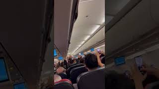 Ahmet Ağaoğlunun Da Olduğu Uçakta Maç Sonu Üçlü Şov. Özel Görüntüler