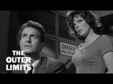 Couple Pursued By The Galaxy Being | The Outer Limits