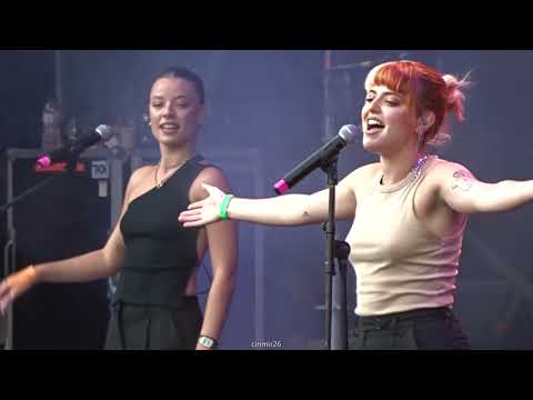 Alba Reche -esa también fui yo  - en el Share Festival (Barcelona) 16 Julio 2022