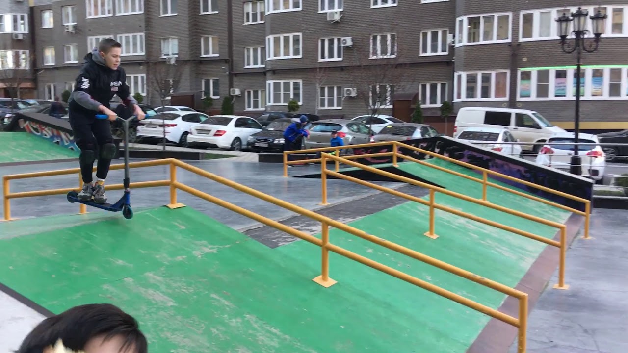 Амбрелла на машине