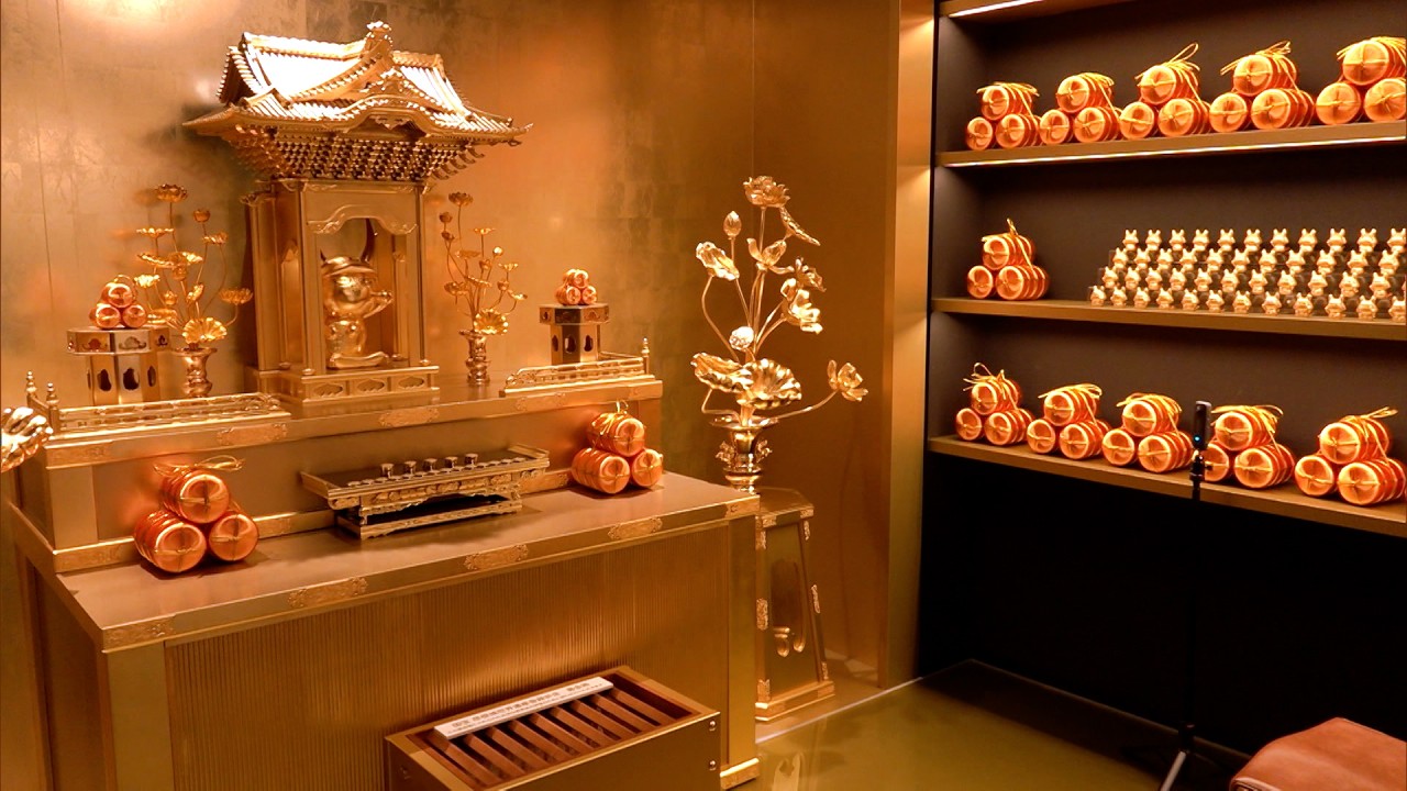 Praying for Hikone Castle's World Heritage designation! The gold