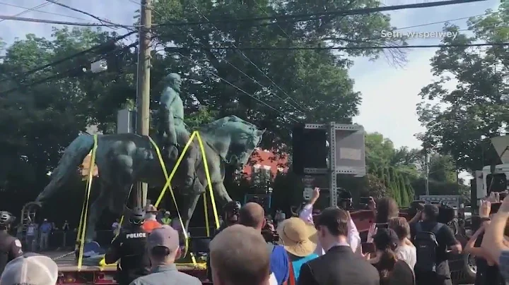 Robert E. Lee statue removed in Charlottesville