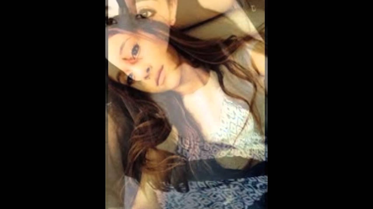 Ariana Grande SlideShow