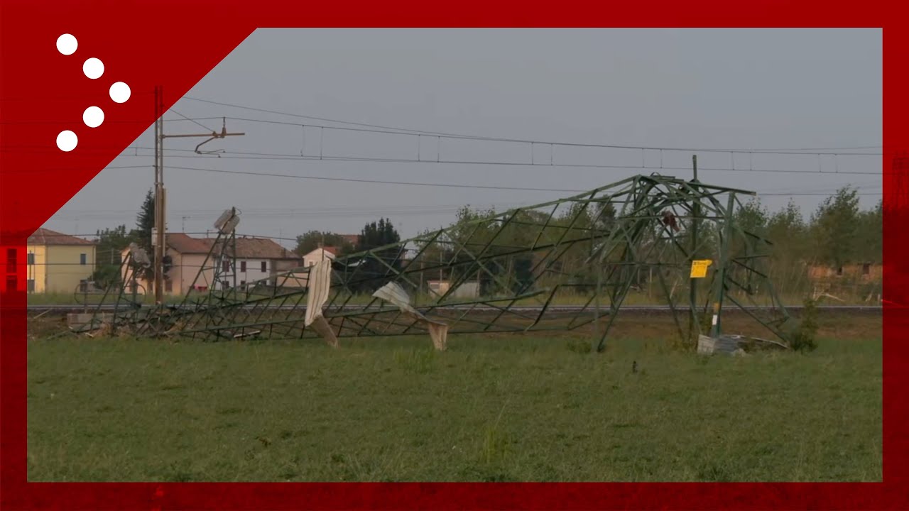 Violento maltempo in provincia di Ravenna: tralicci accartocciati a Lugo