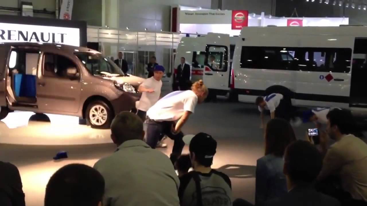 54 Creative Dance Team. Презенация "Renault KANGOO" ММАС 2013