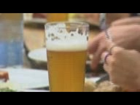 Beer gardens, restaurant terraces reopen in Germany